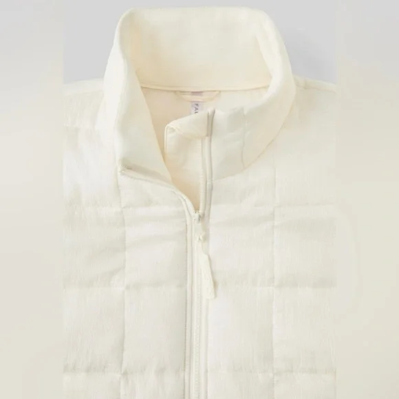 Fabletics Ivory Quilted Daydreamer Jacket | Small | NWT | Water Resistant - Picture 6 of 10
